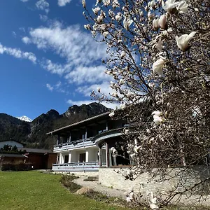 Hochfeld Aparthotel